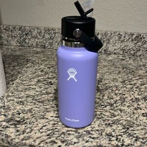 NEW lupine 32oz hydro flask water bottle